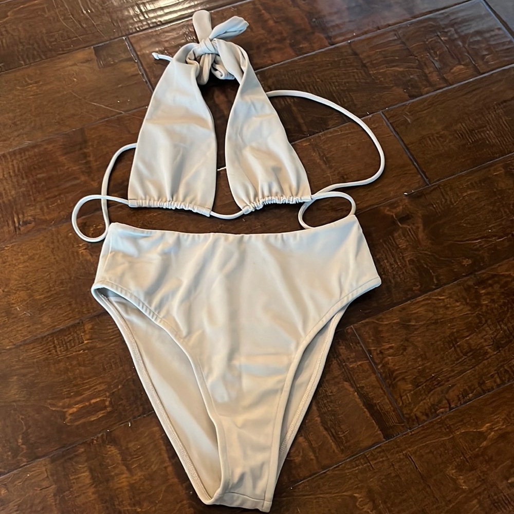 Sivan Ayla Tan + Lines